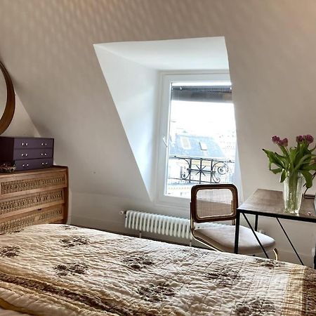 Appartement Cosy Dans Le 9E Paris Exterior foto