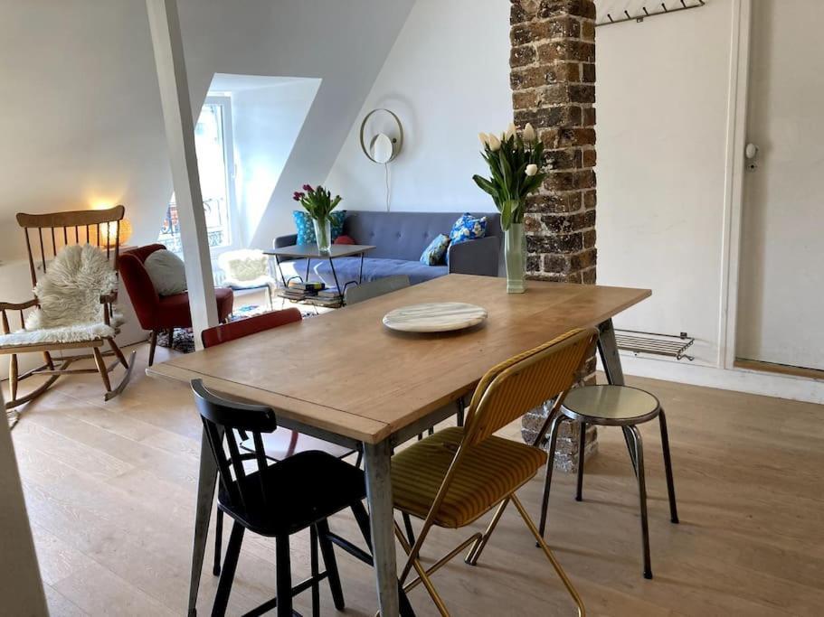 Appartement Cosy Dans Le 9E Paris Exterior foto